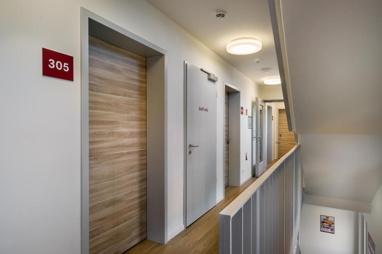 Signature East Hotel Apartment Хамбург Екстериор снимка
