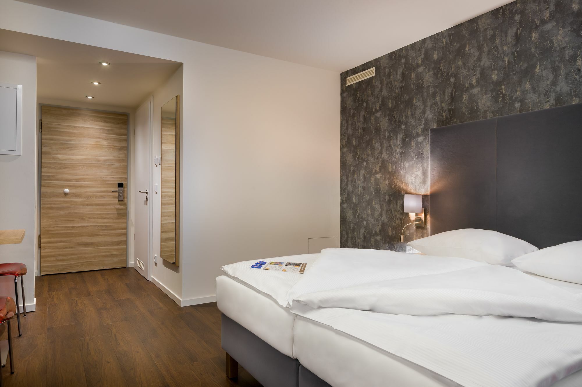 Signature East Hotel Apartment Хамбург Екстериор снимка
