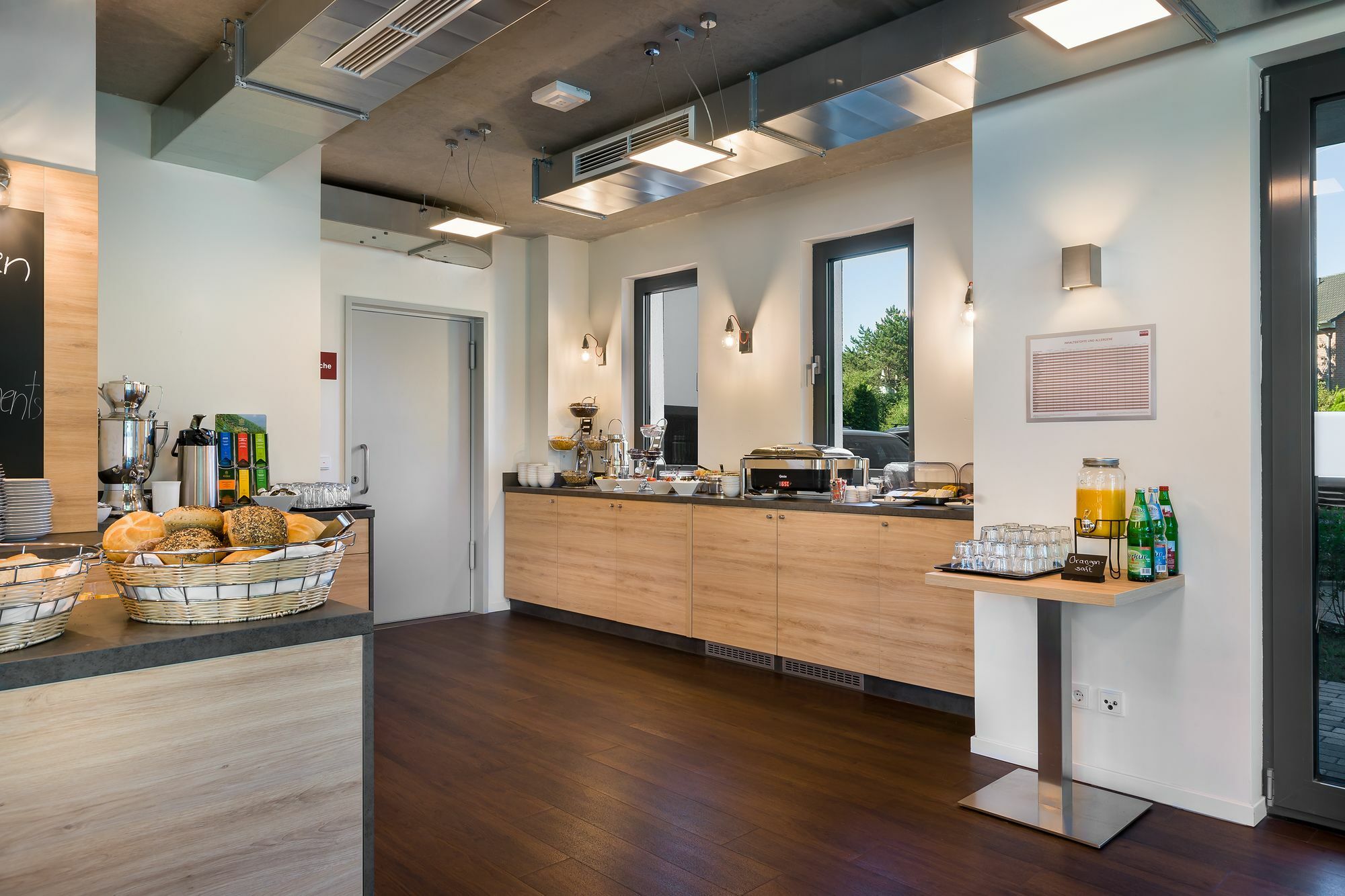 Signature East Hotel Apartment Хамбург Екстериор снимка