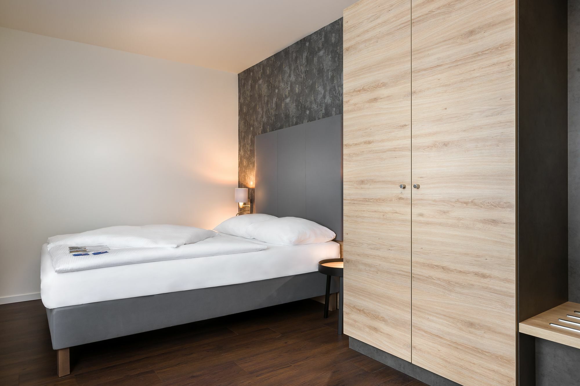 Signature East Hotel Apartment Хамбург Екстериор снимка